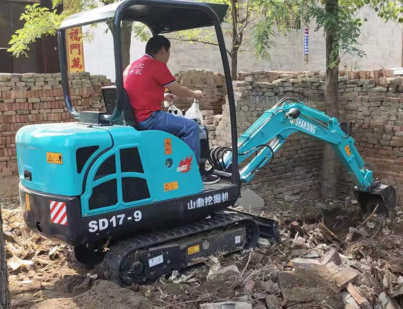 黃土地中（zhōng）的一抹藍